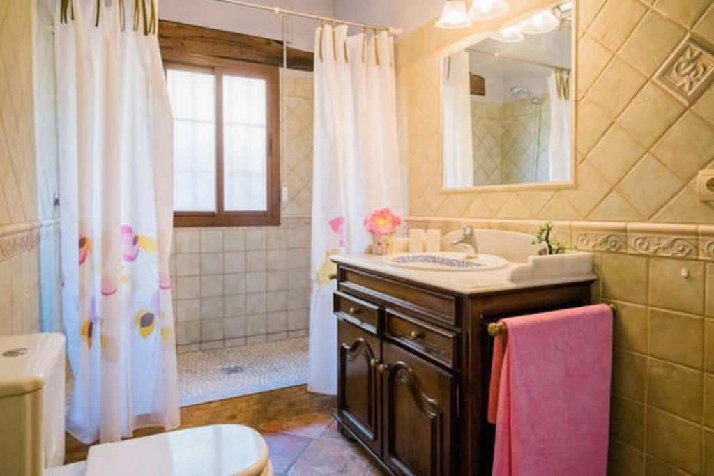 Villa El Pino: With Private Pool Sayalonga Zewnętrze zdjęcie